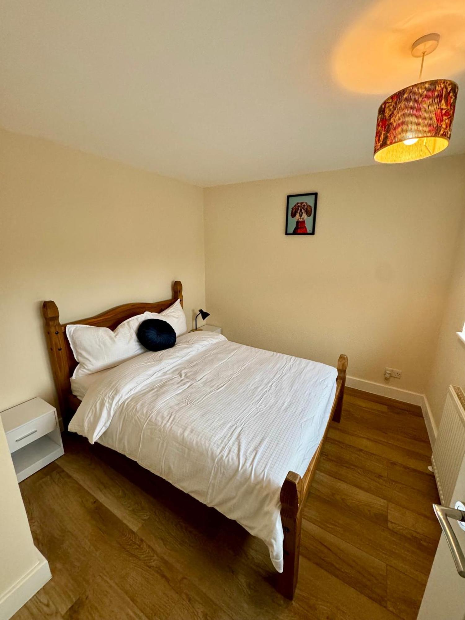 Florina S House 4 Bedrooms Villa Rugeley Exterior foto
